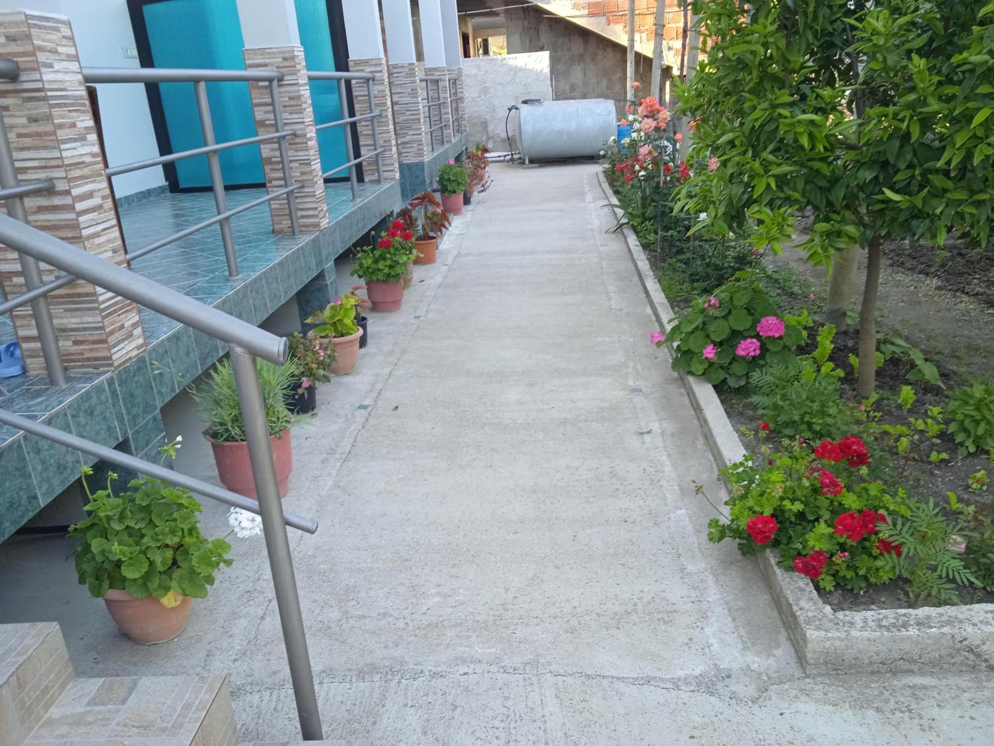 Vila N Dervishi Vlorë Eksteriør bilde